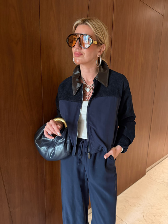 Orijinal Model , Deri Yakalı , Kadife Detaylı , Lacivert Tencel Takım