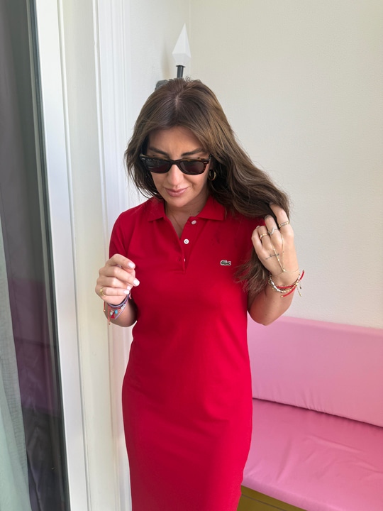 Marka Logolu Kırmızı Polo Yaka Elbise