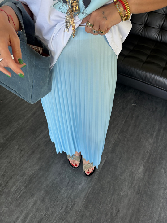 Beli Lastikli , Bebe Mavisi , Pliseli Etek