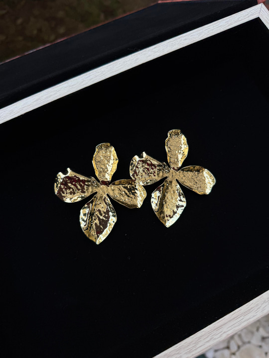 Gold , Çiçekli Metal Küpe