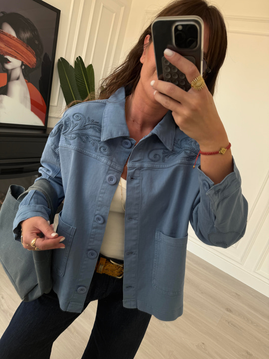 Nakışlı, Açık Mavi Likralı Jean Ceket