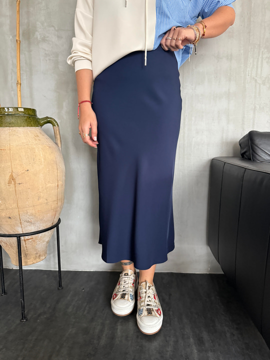 Beli Lastikli , Lacivert Midi Boy Etek