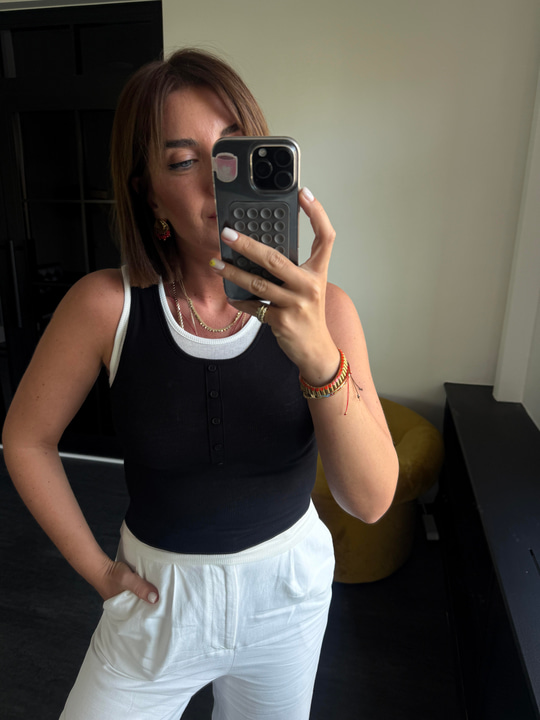 Önü Düğmeli , Çift Katlı , Siyah Top Body