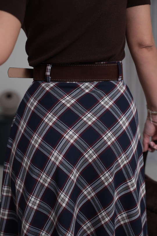 8461 Süet Kemerli Ekose Maxi Etek LACİ-BORDO