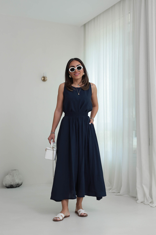 3510 Tencel Kumaş Sıfır Kol Bluz & Kloş Etekli Takım LACİVERT