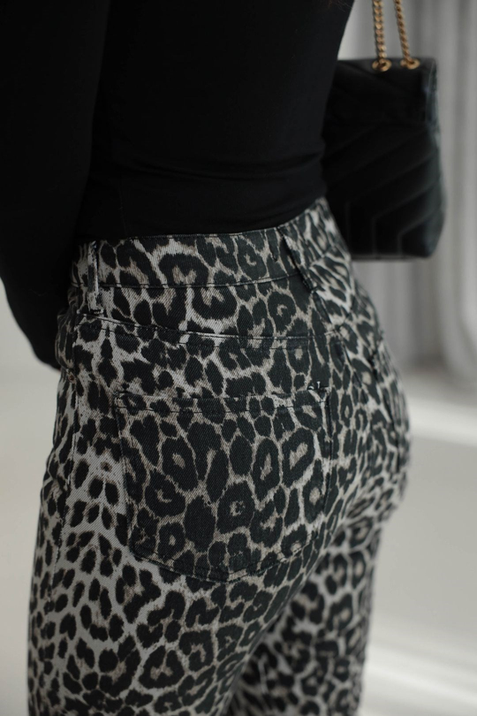 2402 Lazer Kesikli Boyfit Jean LEOPAR