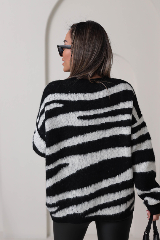 Zebra Desen Rahat Triko Kazak SİYAHBEYAZ