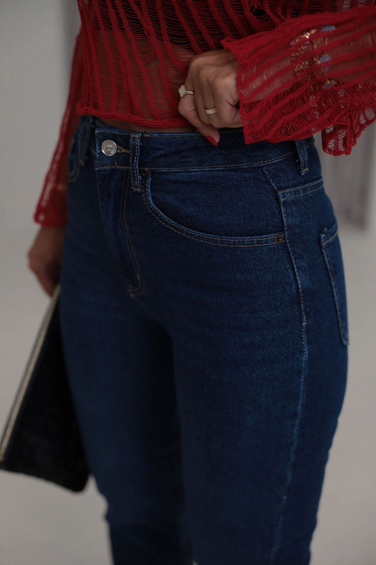 2402 Lazer Kesikli Boyfit Jean KOYU MAVİ