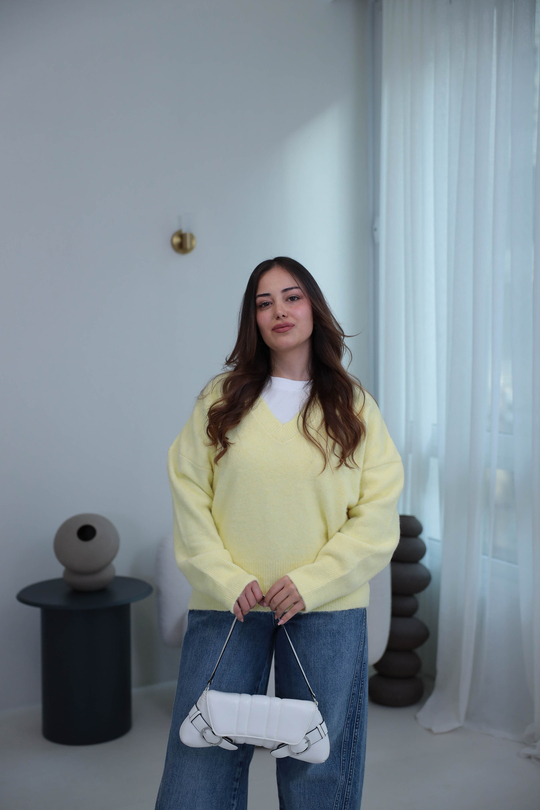 2733 V Yaka Yün Karışımlı Kazak SARI