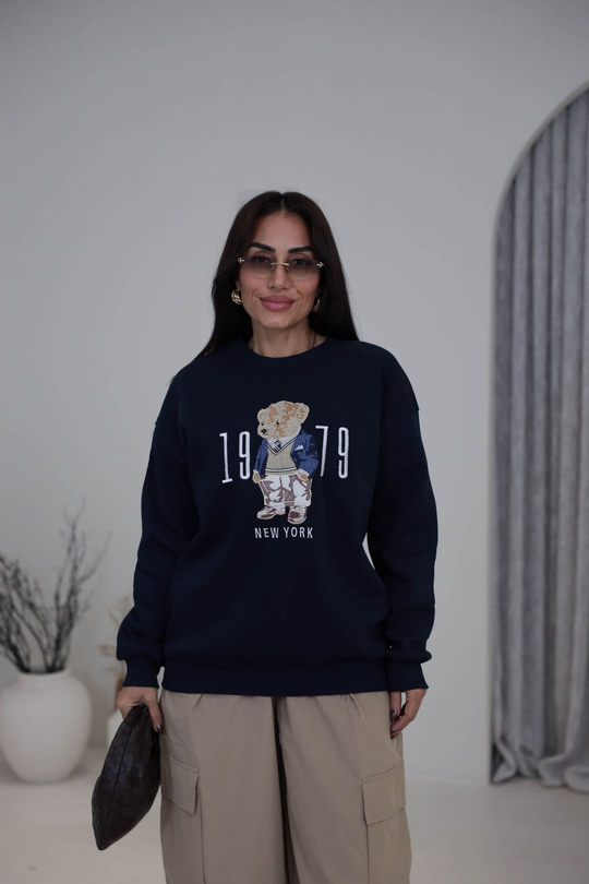 0417 Reglan Kol Teddy Nakışlı Sweatshirt LACİVERT