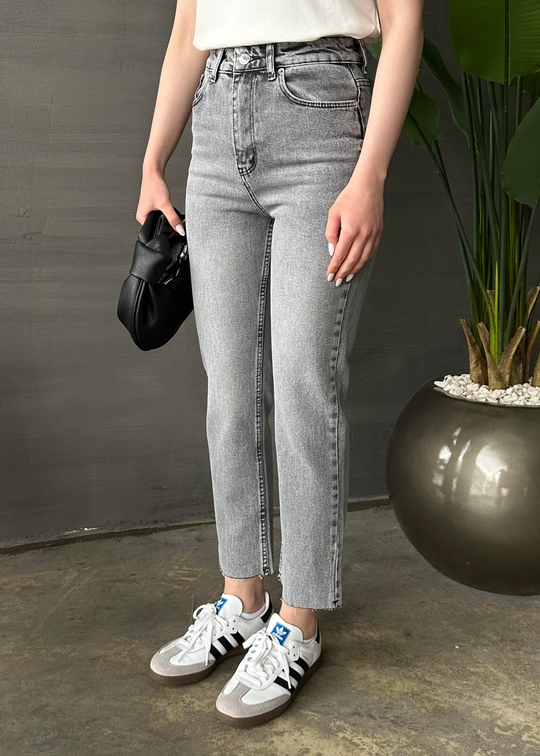 Boyfit Kesik Paça Jean AÇIK GRİ