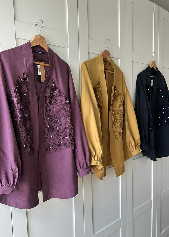 Gül Detaylı Premium Kimono SİYAH