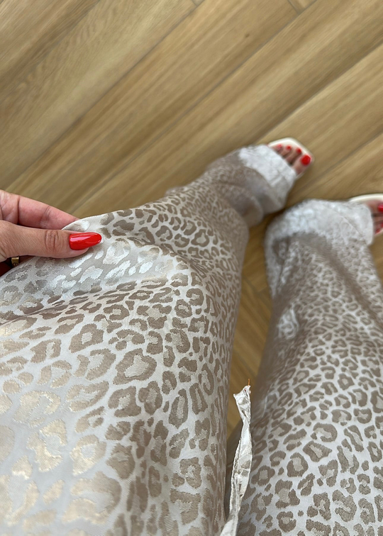 Jakarlı Leopar Desenli Pantolon TAŞ
