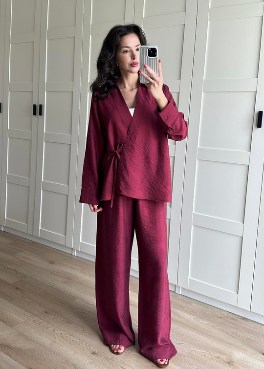 Kumaşı Kendinden Desenli Takım BORDO