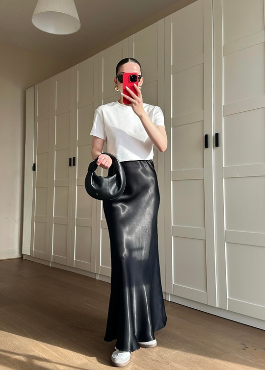Maxi Balık Model Saten Etek SİYAH