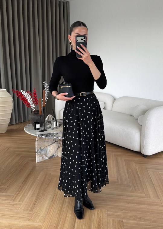 Sara Puantiyeli Şifon Etek SİYAH
