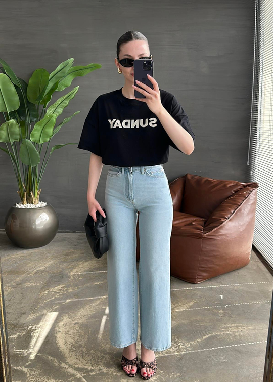 Sunday Yazılı Tshirt SİYAH