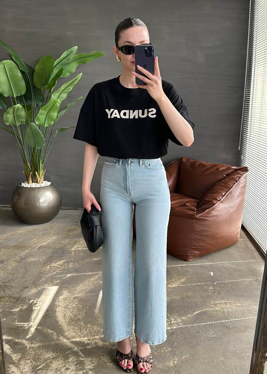 Sunday Yazılı Tshirt SİYAH