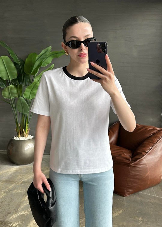 Yakası Şerit Detaylı Tshirt BEYAZ