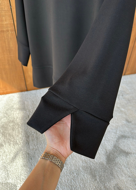 Yanı Yırtmaçlı Uzun Kollu Sweat SİYAH