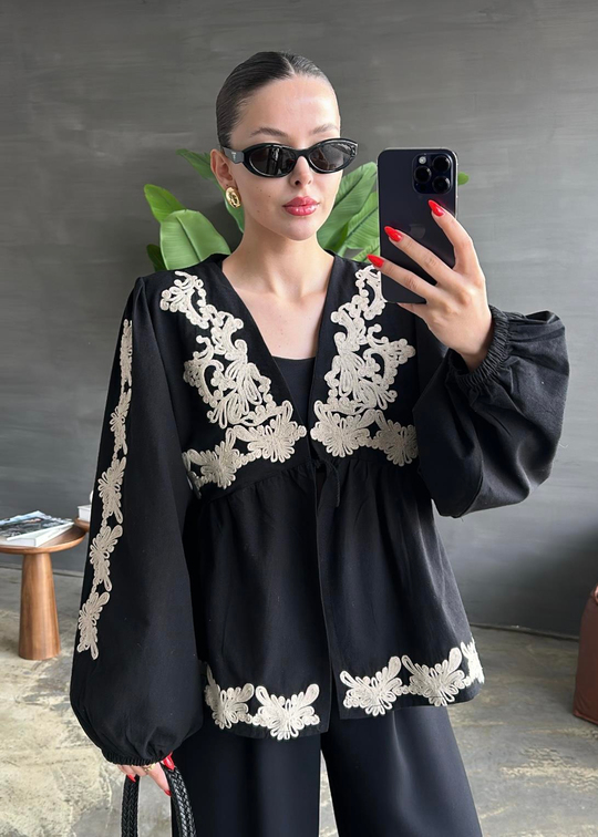 Zarif Nakışlı Kimono SİYAH