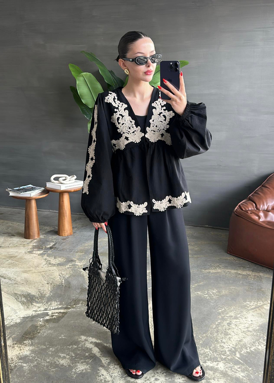 Zarif Nakışlı Kimono SİYAH