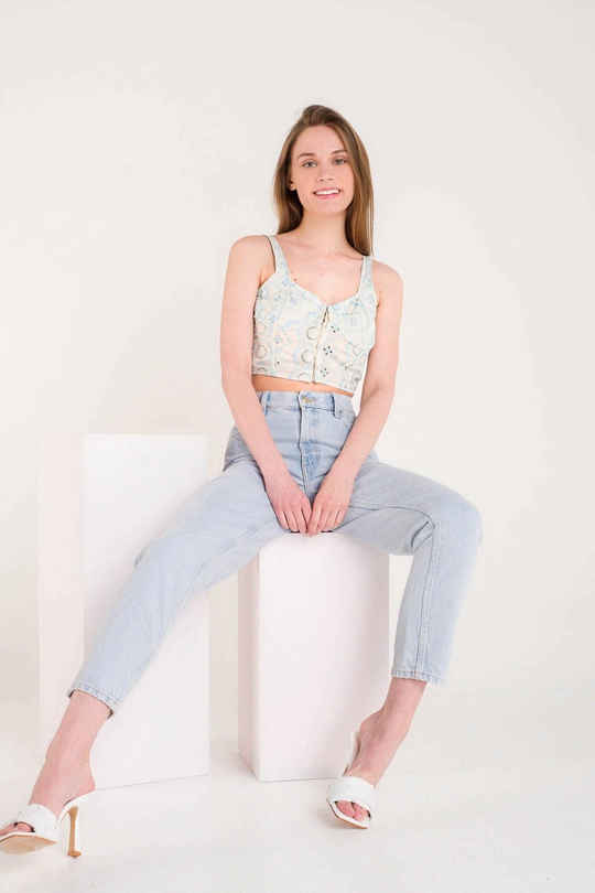 ÖZEL TASARIM / Limited Edition - Ekru Mavi Fisto İşlemeli  Askılı Crop Bustiyer