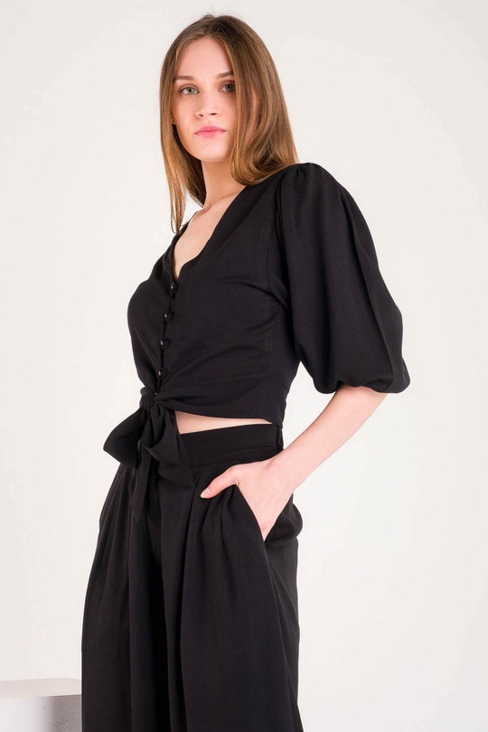 Siyah Önden Düğmeli Bağlamalı Palazzo Pantolonlu Takım