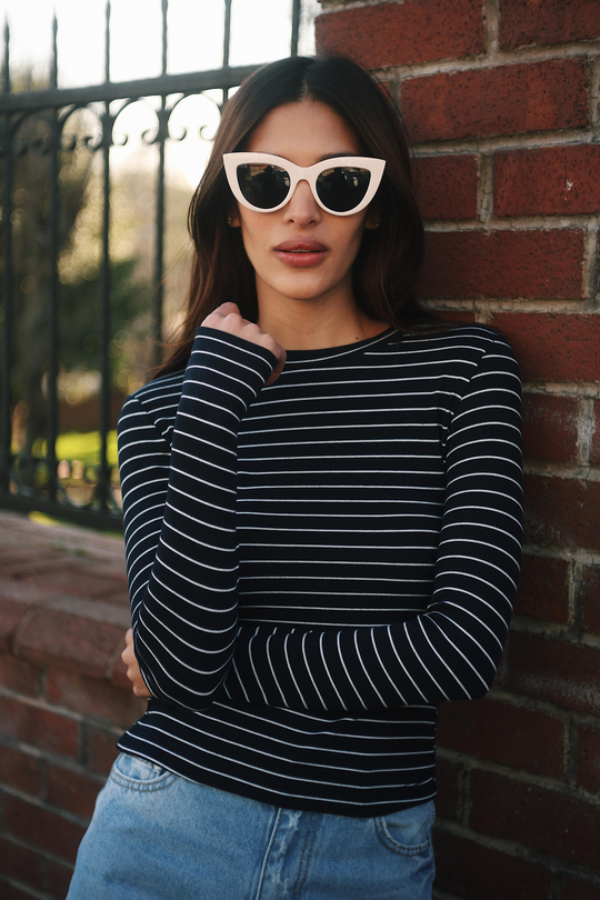 Uzun Kollu Bisiklet Yaka Modal Kumaş Soft Touch Fitted Esnek Kadın Lacivert Beyaz Çizgili Bluz Body Basic
