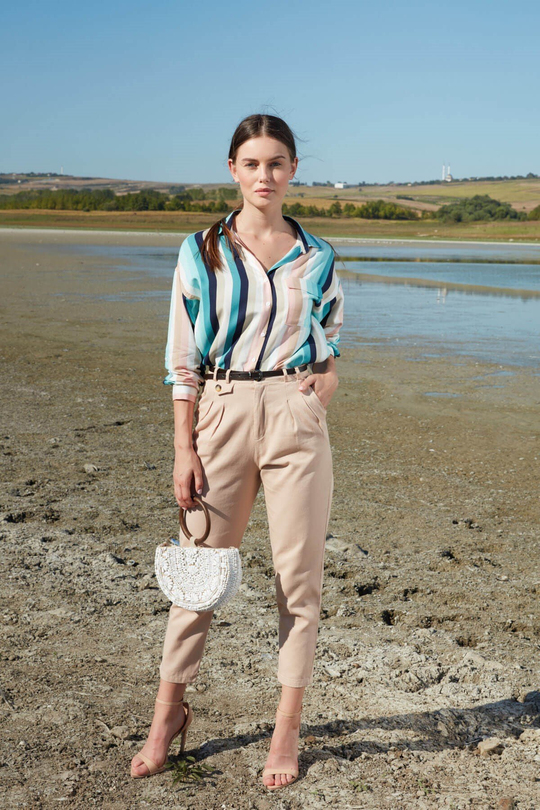 Yüksek bel düğme detaylı kemerli pantolon - Ekru