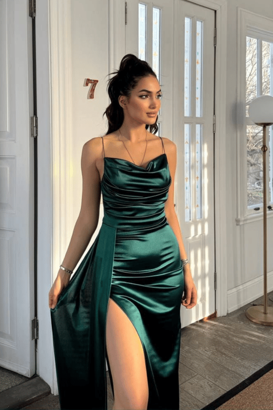 Allyso Degaje Yaka Yırtmaçlı Abiye 582243 ZÜMRÜT