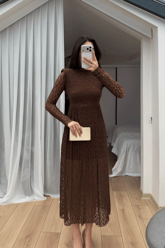 Aylin Güpür Detay Vatkalı Midi Elbise 4572