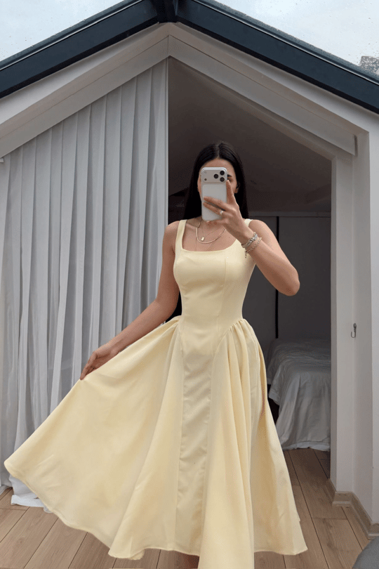 Belin Kare Yaka Sırt Dekolteli Midi Elbise 4968