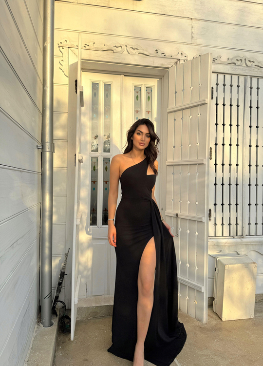 Diva Kuyruklu Yırtmaçlı Abiye 582475  SİYAH