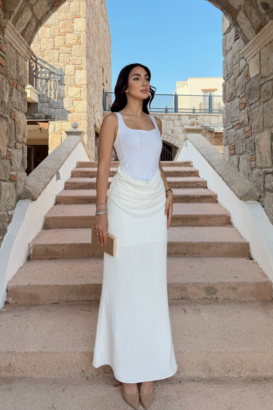 Elinda Askılı Sırt Bağcık Detay Midi Elbise 221813