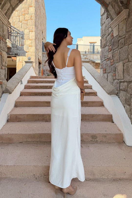 Elinda Askılı Sırt Bağcık Detay Midi Elbise 221813
