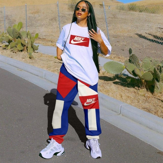 Asimetrik Desen Nike Takım KIRMIZI
