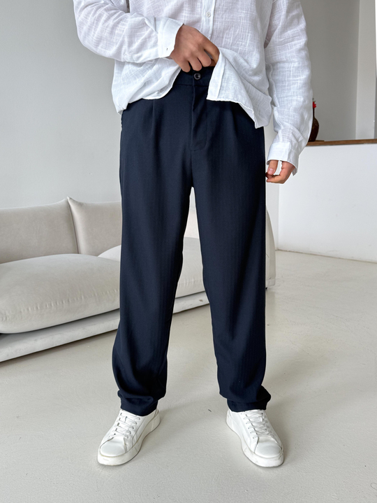 Lacivert Balık Sırtı Arka Lastikli Dokuma Pantalon PLZ 26409