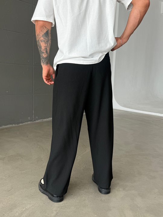 Siyah İnce Detay Çizgili Baggy Kumaş Pantalon SNZ 1471