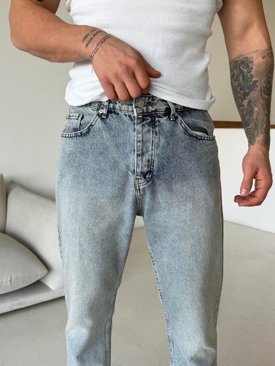 Buz Mavi Taşlamalı Boy Friend Kot Pantalon MB 654-1