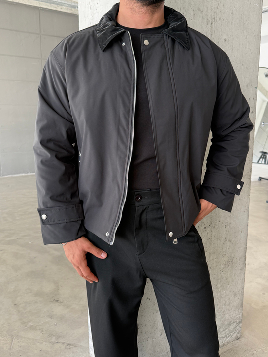 Siyah Yakalı Elegant Dolumlu Mont