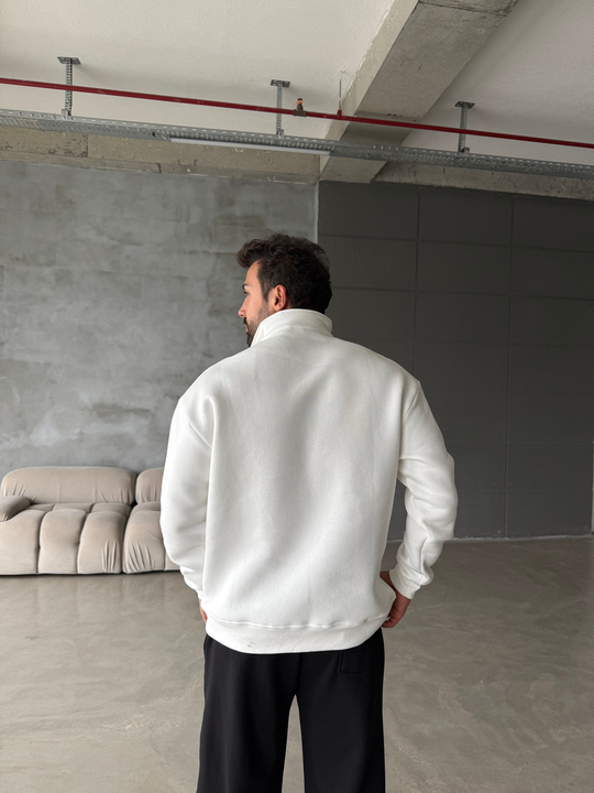 Beyaz Yarım Fermuarlı 3 İplik Sweatshirt Model 3