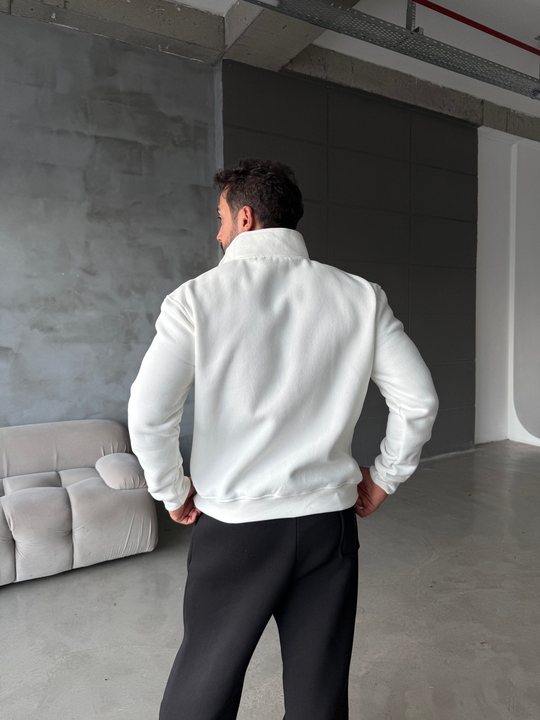 Beyaz Yüksek Yaka Göğüs Fermuarlı Boxy Sweatshirt SNZ 5109