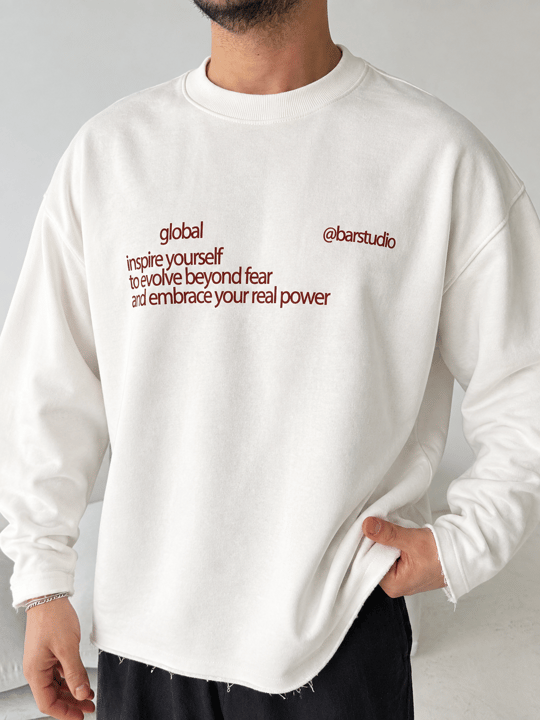 Beyaz Global Pis Kesim Boxy 3 İplik Sweatshirt BRR 80115