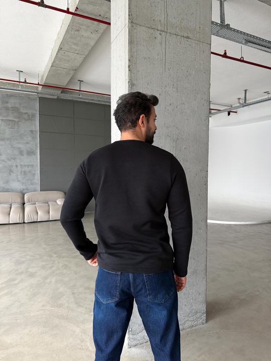 Siyah 3 Düğme Detaylı Triko SC