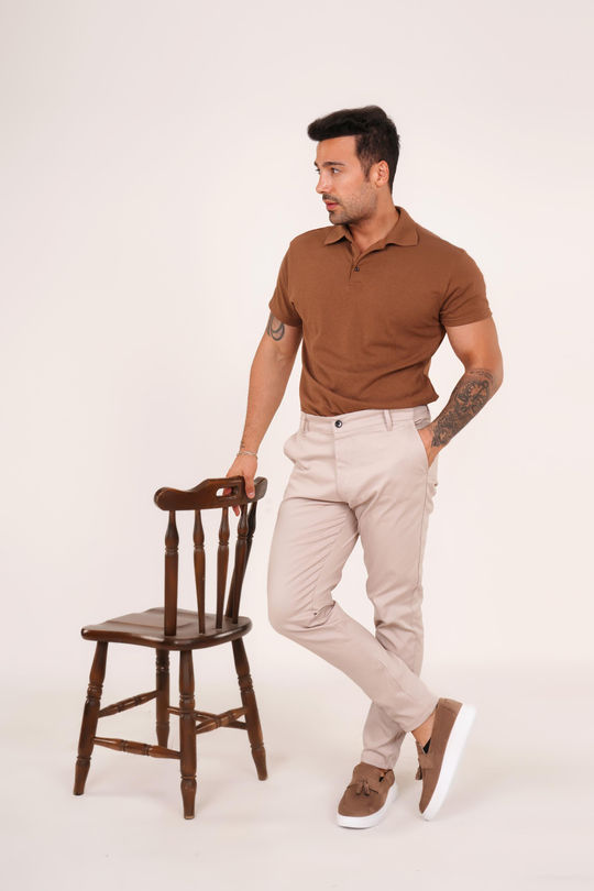 AYAKKABILI KOMBİNTaba Polo Yaka,Bej Gabardin Düz Pant. Taba Yüksek Taban Kurdelalı Ayakkabı KOMBİN