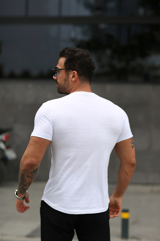 BASİC TSHİRTLERBeyaz Kırmızı Sakal Kuru Kafa Baskılı Basic T-SHIRT SC