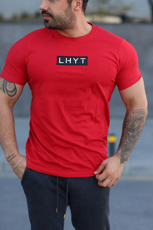 BASİC TSHİRTLERKırmızı LHYT Baskılı Basic T-SHİRT