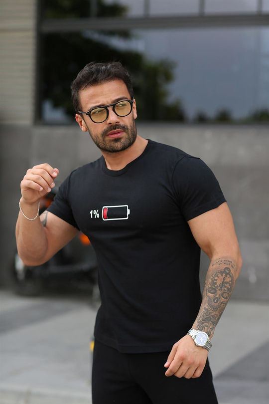 BASİC TSHİRTLERSiyah Batarya Baskılı Basic T-SHIRT SC