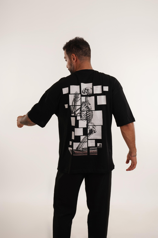 BASKILI TSHİRT MODELLERİSiyah Yüksek Kalite Arkası İskelet Baskılı Oversize T-SHİRT VMS 40770